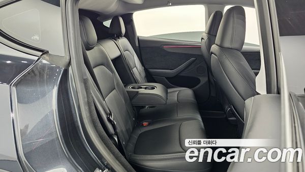 Tesla Model Y 2025, фото 16