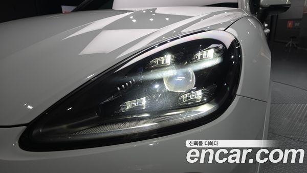 Porsche Cayenne 2020, фото 8