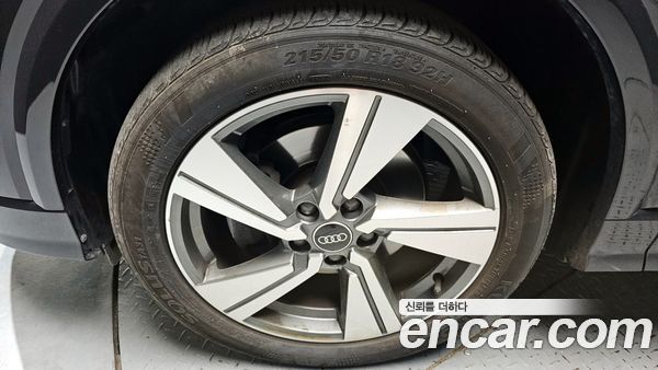Audi Q2 2023, фото 5