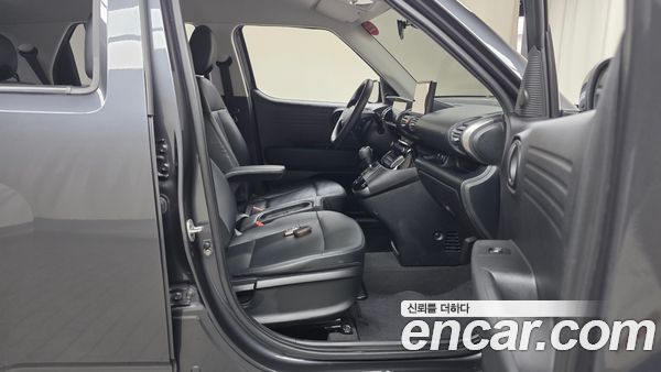 Hyundai Casper 2023, фото 16