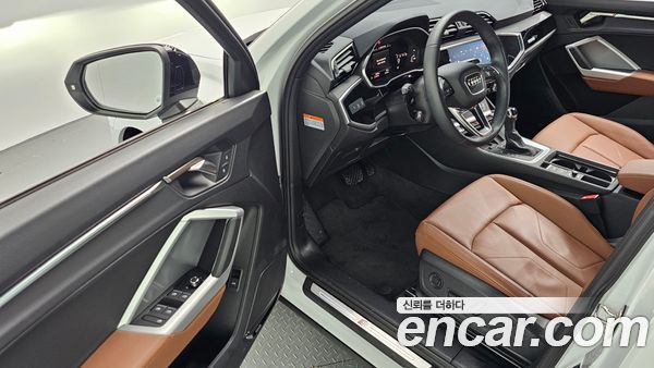 Audi Q3 2025, фото 13