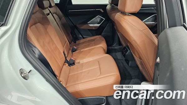 Audi Q3 2025, фото 17