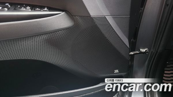 Hyundai Veloster 2022, фото 30
