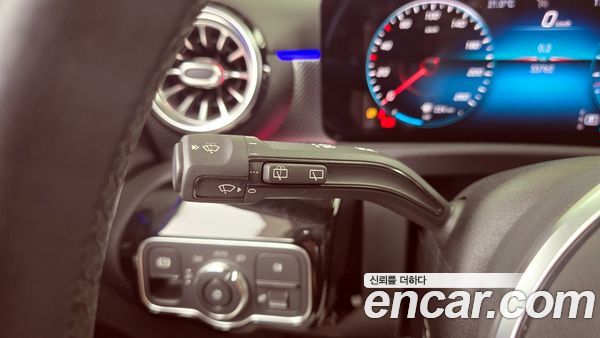Mercedes-Benz A-Class 2021, фото 31