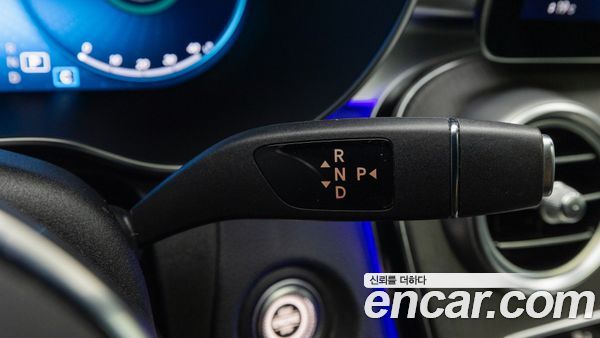 Mercedes-Benz GLC 2023, фото 9