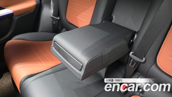 Mercedes-Benz GLC 2025, фото 31