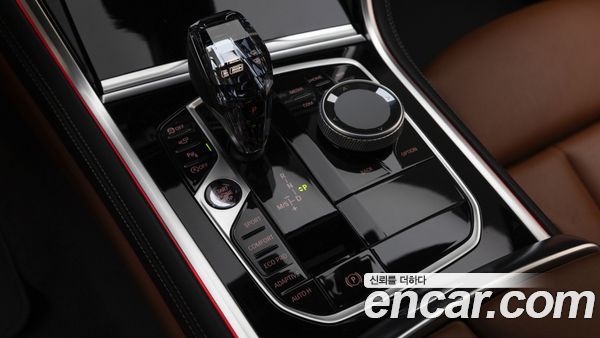 BMW 8 Series 2023, фото 11