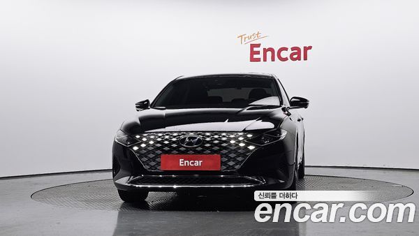 Hyundai Grandeur 2022, фото 3