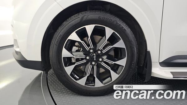Kia Carnival 2021, фото 4