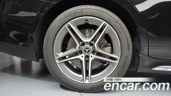 Mercedes-Benz S-Class 2023, фото 5