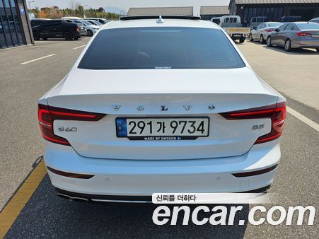 Volvo S60 2021, фото 5