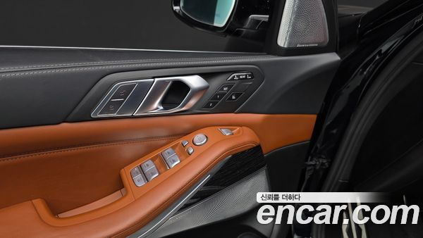 BMW X7 2021, фото 29