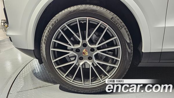 Porsche Cayenne 2020, фото 5