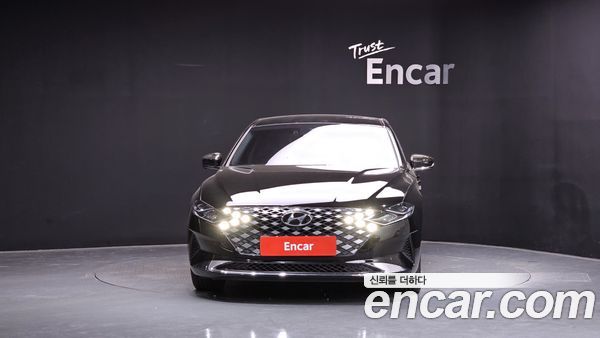 Hyundai Grandeur 2022, фото 3