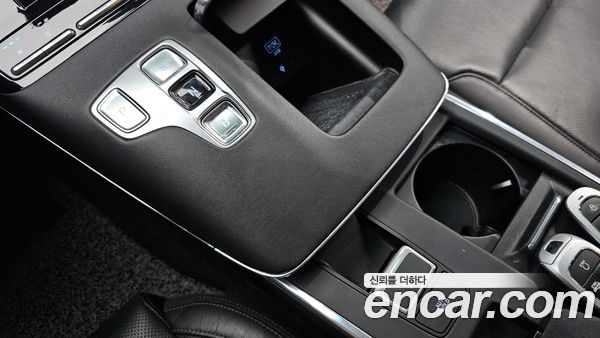 Hyundai Grandeur 2022, фото 9