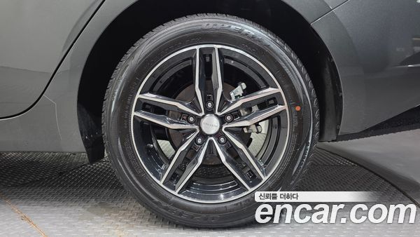 Hyundai Elantra 2021, фото 5