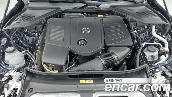 Mercedes-Benz E-Class 2024, фото 6