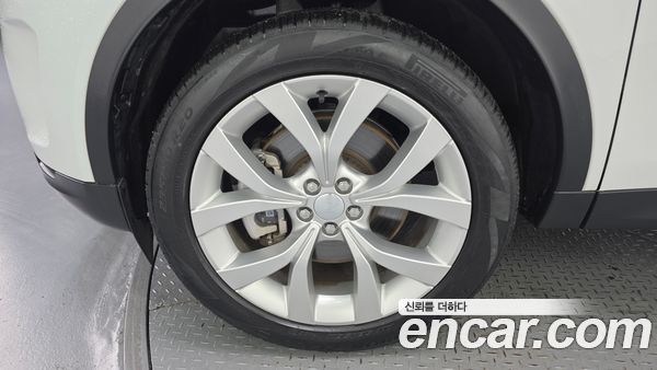 Land Rover Discovery Sport 2023, фото 5