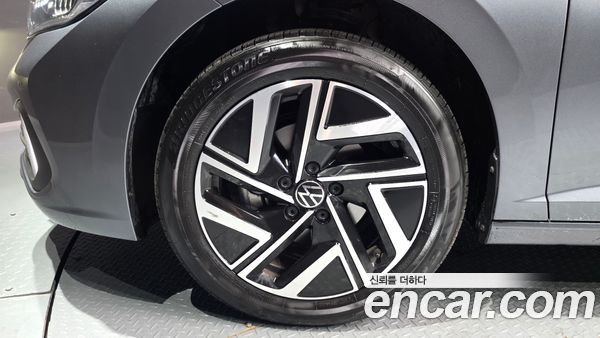 Volkswagen Jetta 2024, фото 5