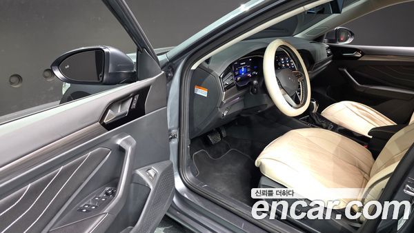 Volkswagen Jetta 2024, фото 13