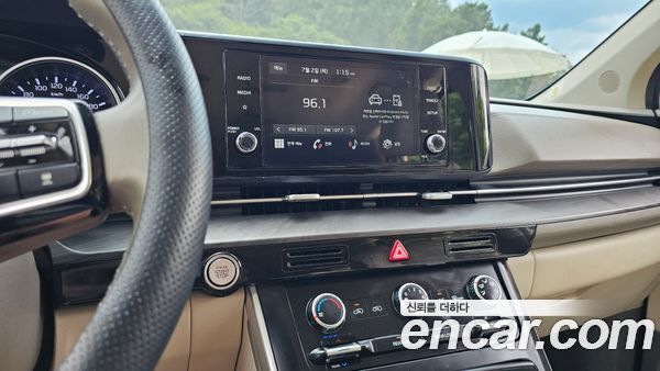 Kia Carnival 2022, фото 12