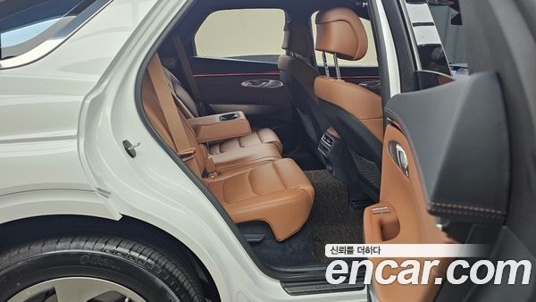 Genesis GV70 2026, фото 16