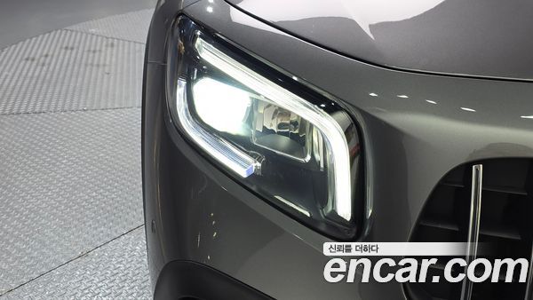 Mercedes-Benz GLB 2021, фото 8