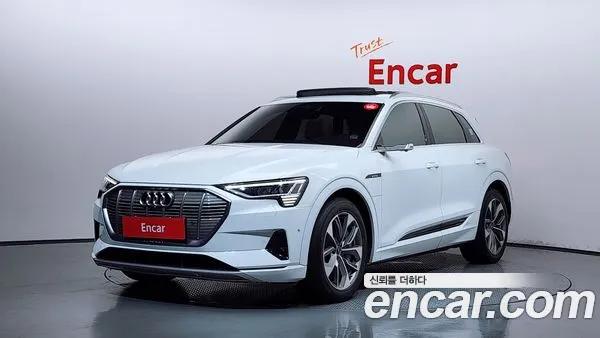 Audi e-tron 2022