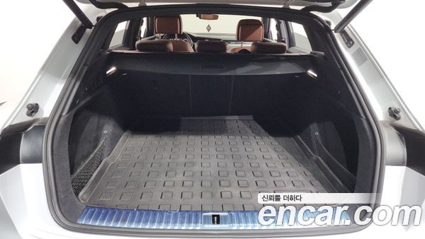 Audi e-tron 2022, фото 17