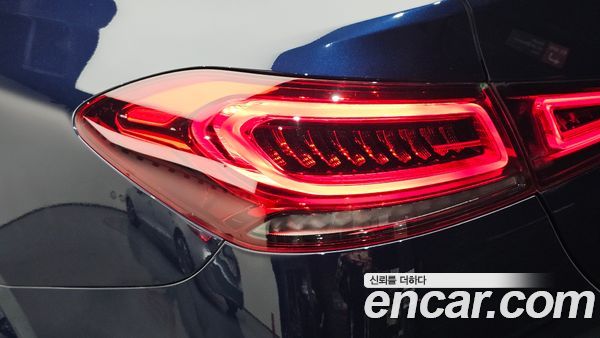 Mercedes-Benz GLE 2021, фото 9