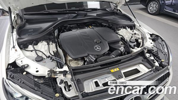 Mercedes-Benz GLC 2024, фото 6