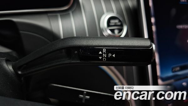 Mercedes-Benz C-Class 2023, фото 9