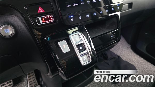 Hyundai Staria 2025, фото 9