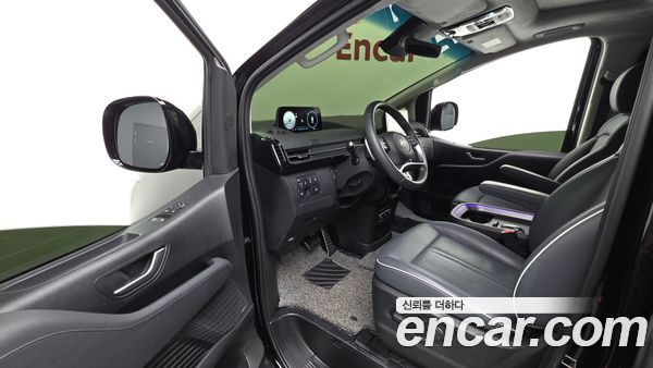 Hyundai Staria 2025, фото 10