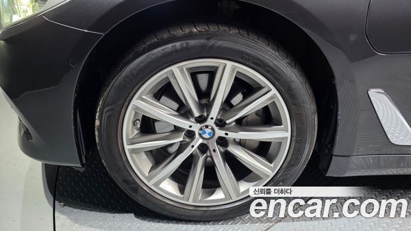 BMW 5 Series 2020, фото 4