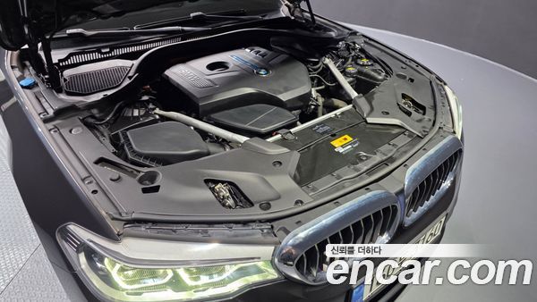 BMW 5 Series 2020, фото 5