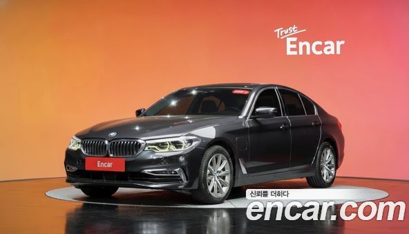 BMW 5 Series 2020, фото 37