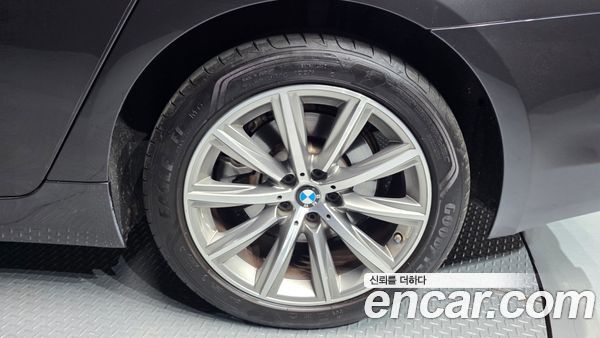 BMW 5 Series 2020, фото 6