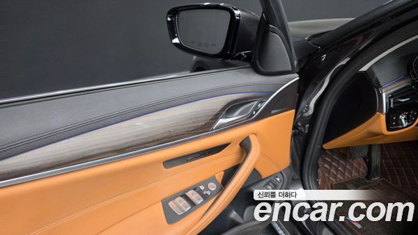 BMW 5 Series 2020, фото 26