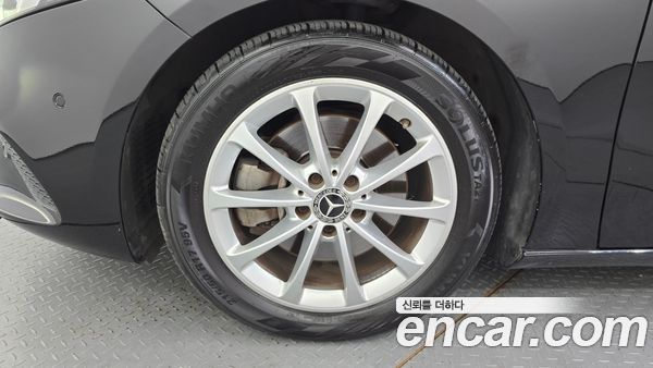 Mercedes-Benz A-Class 2020, фото 5