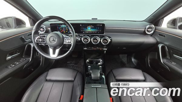 Mercedes-Benz A-Class 2020, фото 10