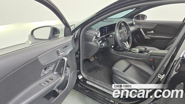 Mercedes-Benz A-Class 2020, фото 13