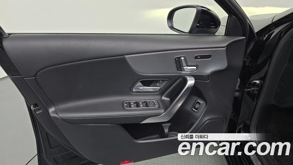 Mercedes-Benz A-Class 2020, фото 14