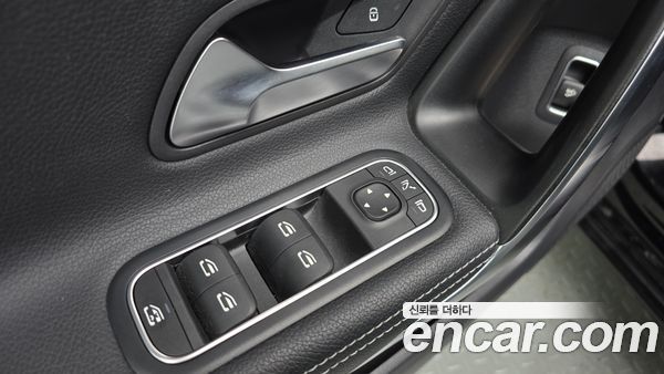 Mercedes-Benz A-Class 2020, фото 29
