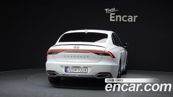 Hyundai Grandeur 2022, фото 4
