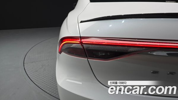 Hyundai Grandeur 2022, фото 9