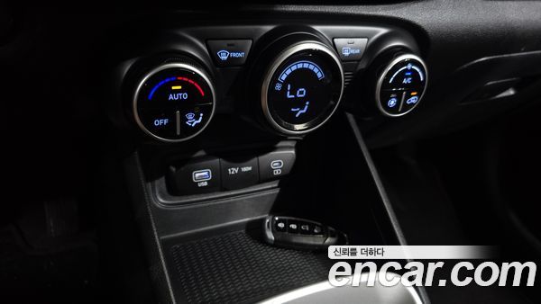 Hyundai Venue 2023, фото 30