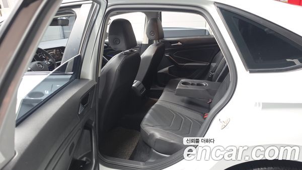 Volkswagen Jetta 2021, фото 16