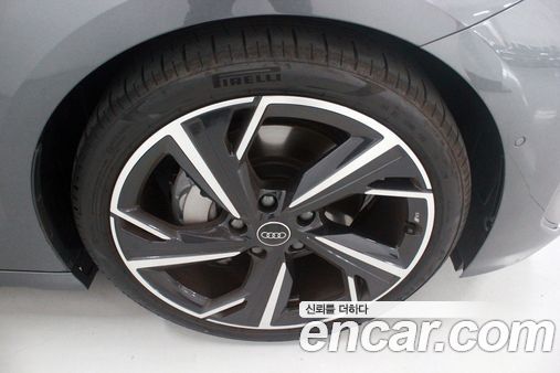 Audi A6 e-Tron 2025, фото 5