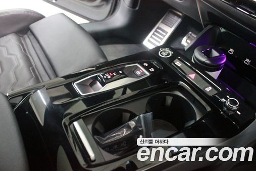 Audi A6 e-Tron 2025, фото 9